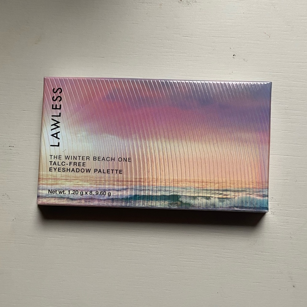 BRAND NEW LIMITED EDITION LAWLESS WINTER BEACH EYESHADOW PALETTE